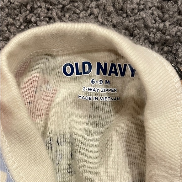 Old Navy 6-9m Dinosaur Print Footies with 2 way zip and fold over mittens - Picture 3 of 4